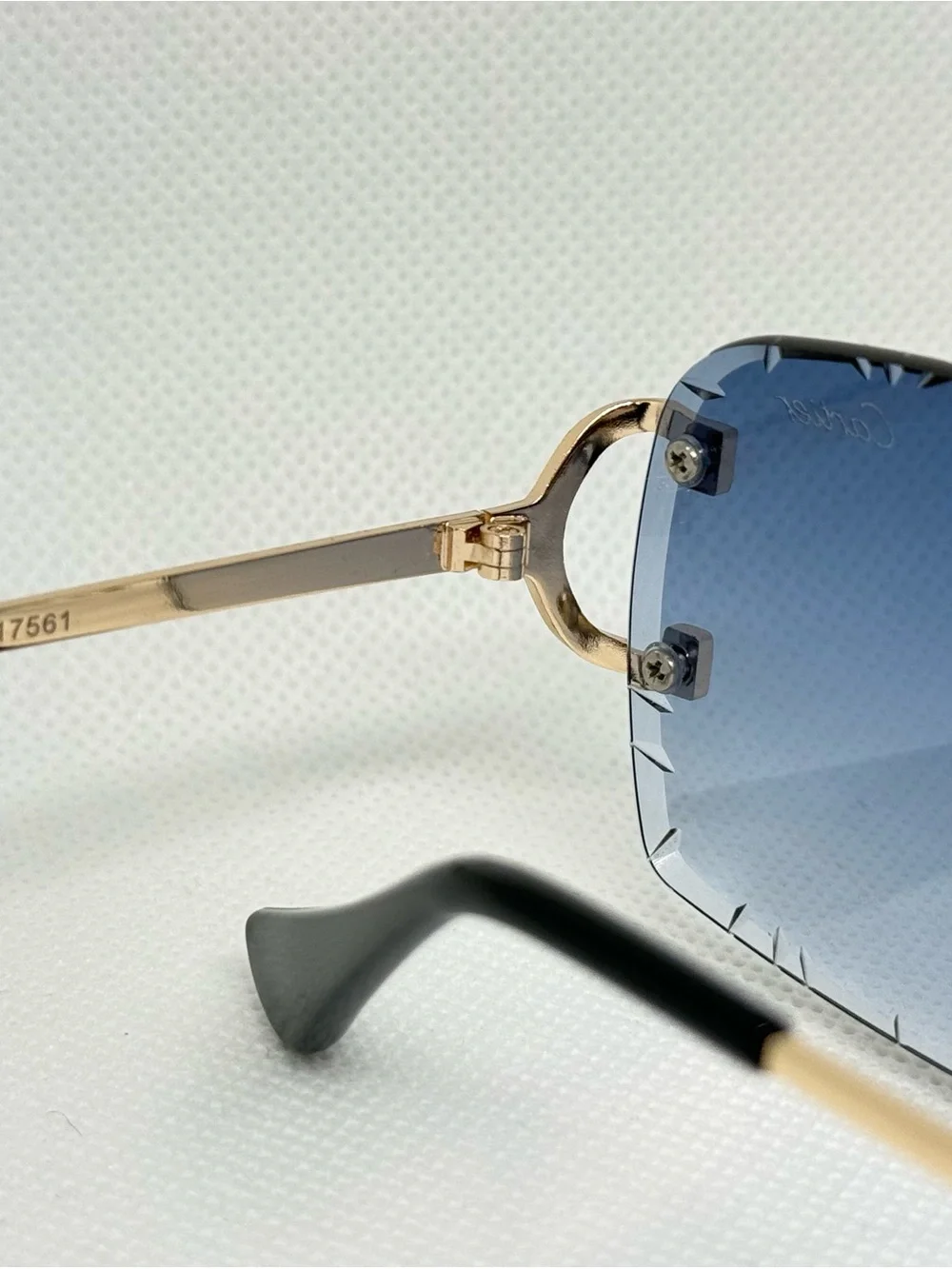 Men's dark Blue Gradient Rimless Sunglasses with Gold Bridge